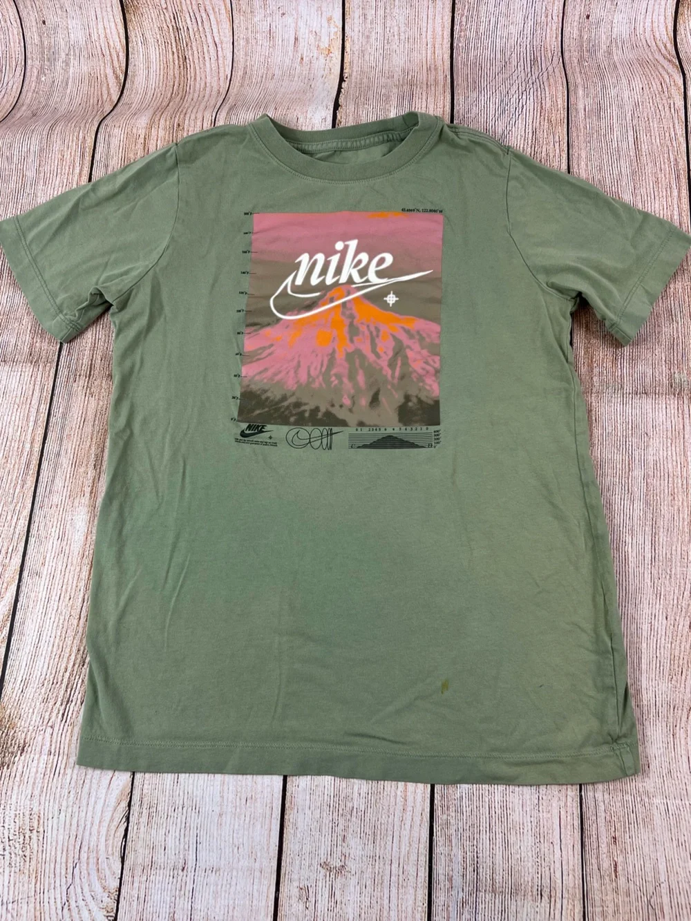 Nike Boys Youth Russell Wilson Green Cargo Pants & T Shirt Bundle Size Large